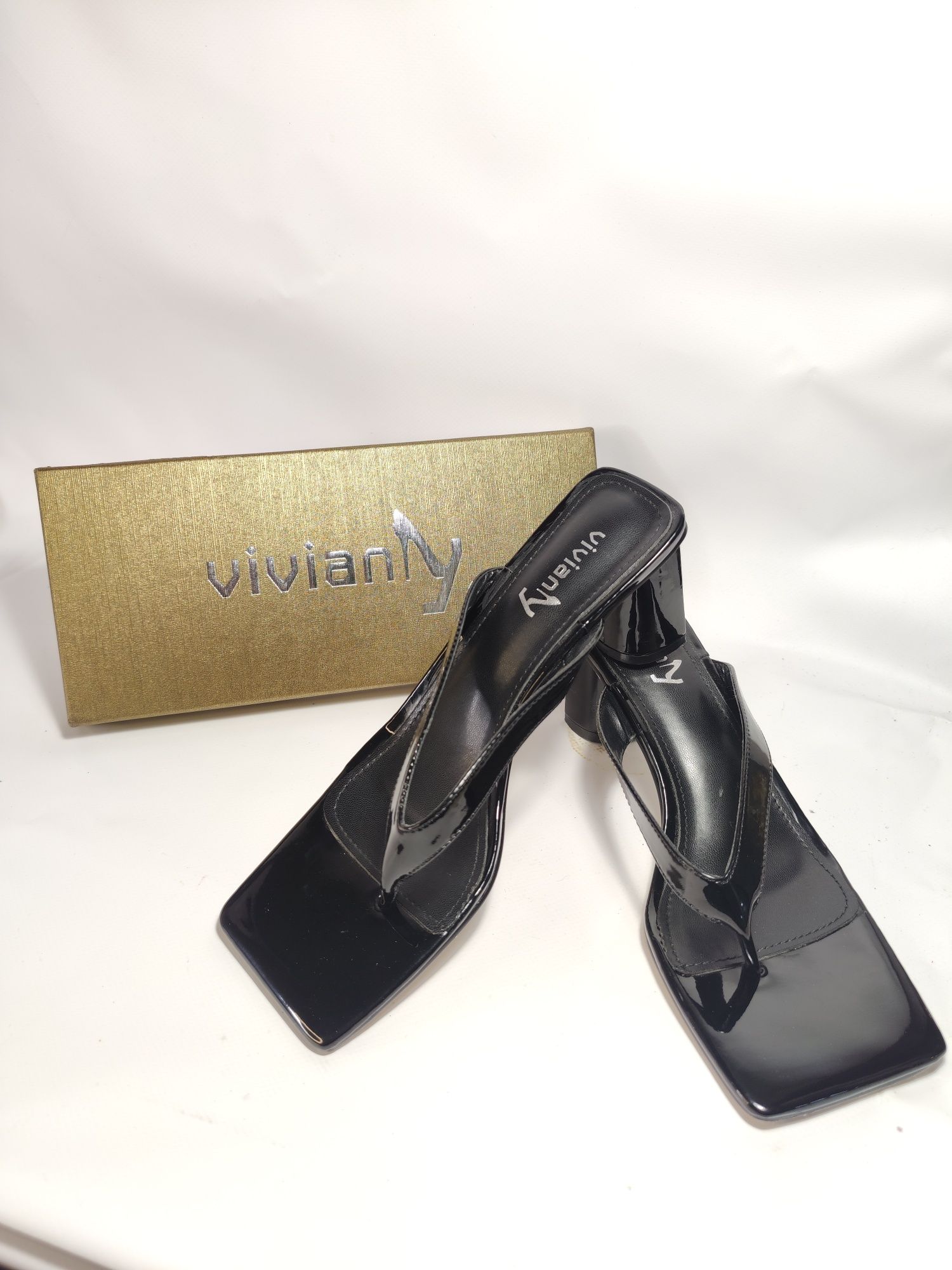 Черные босоножки на каблуке Vivianly с квадратным носком без шнуровки