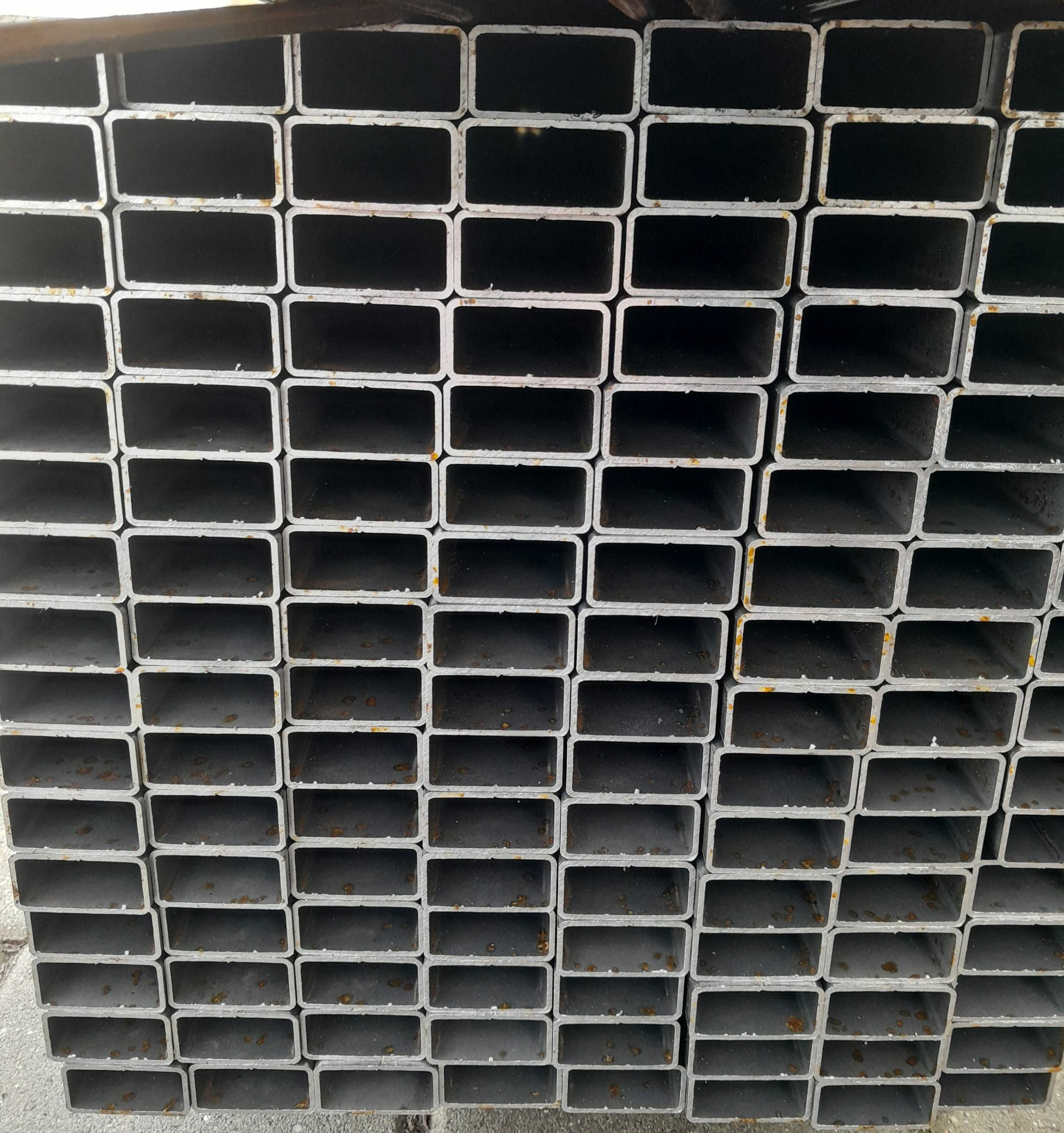 Kątownik z/g 25x25x2 kątowniki 25 2 stal stalowe I gatunek 6mb 6 mb