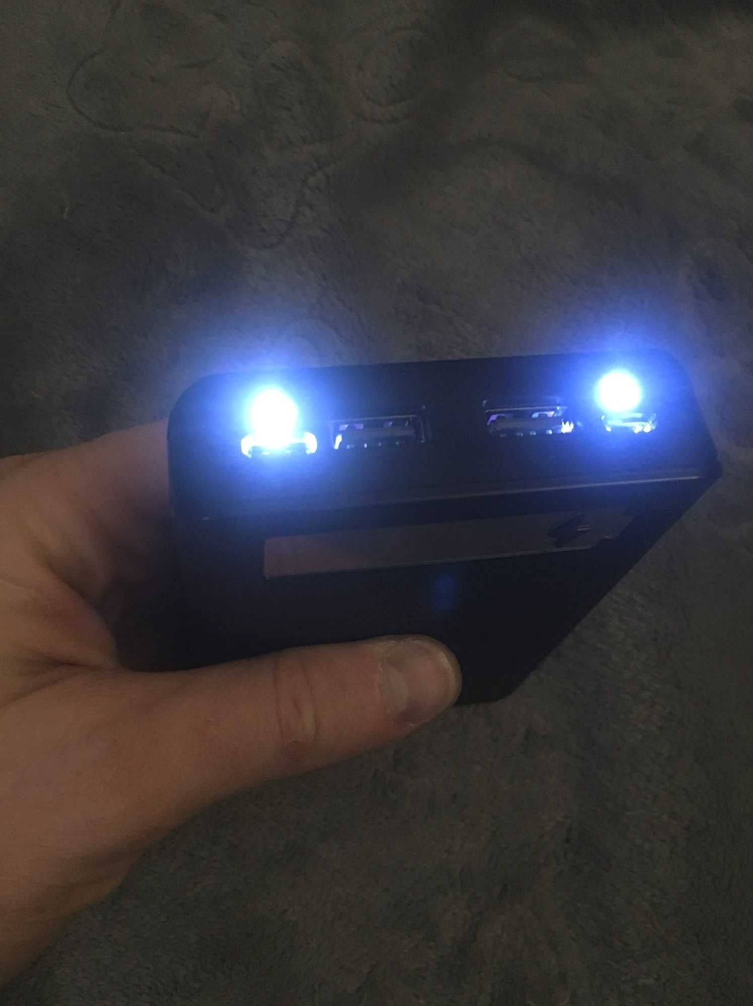 Корпус для сборки PowerBank на 5 аккумуляторов с экраном и фонариком