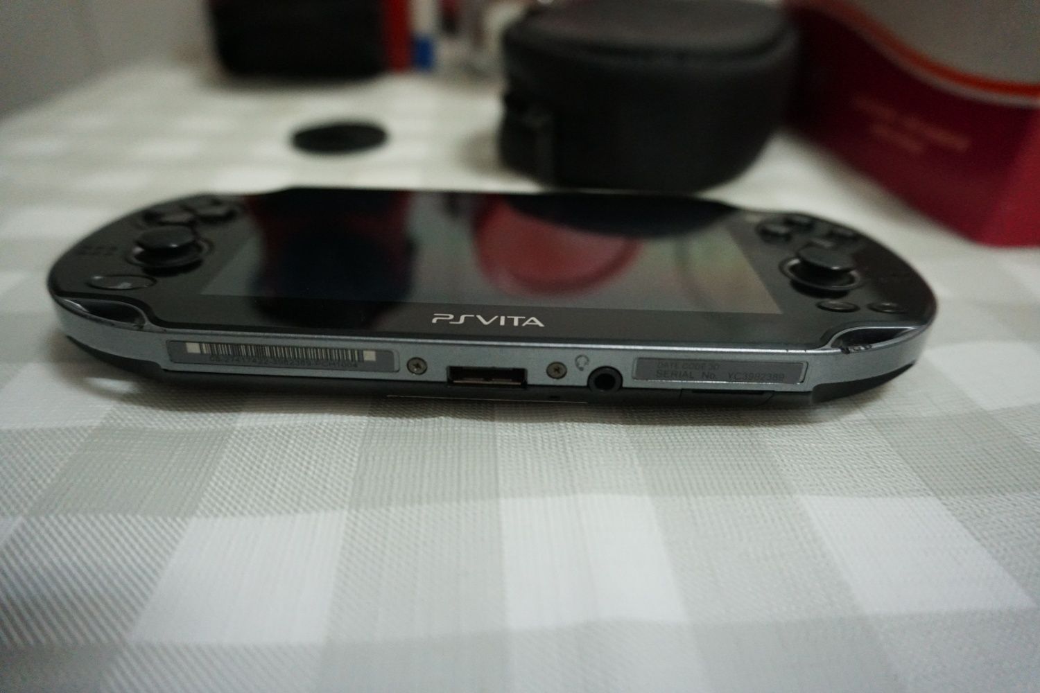 Vendo Psvita Oled ou troco por ps4 slim, xbox one, tab s2, ipad air 2