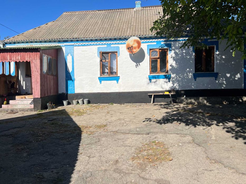 Продається будинок в селі Дулицьке.