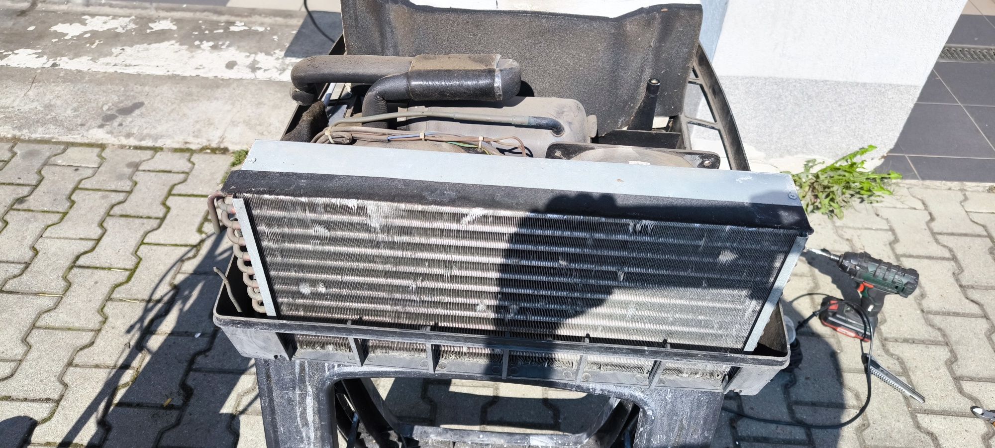Klimatyzator dachowy kamper przyczepa Carier