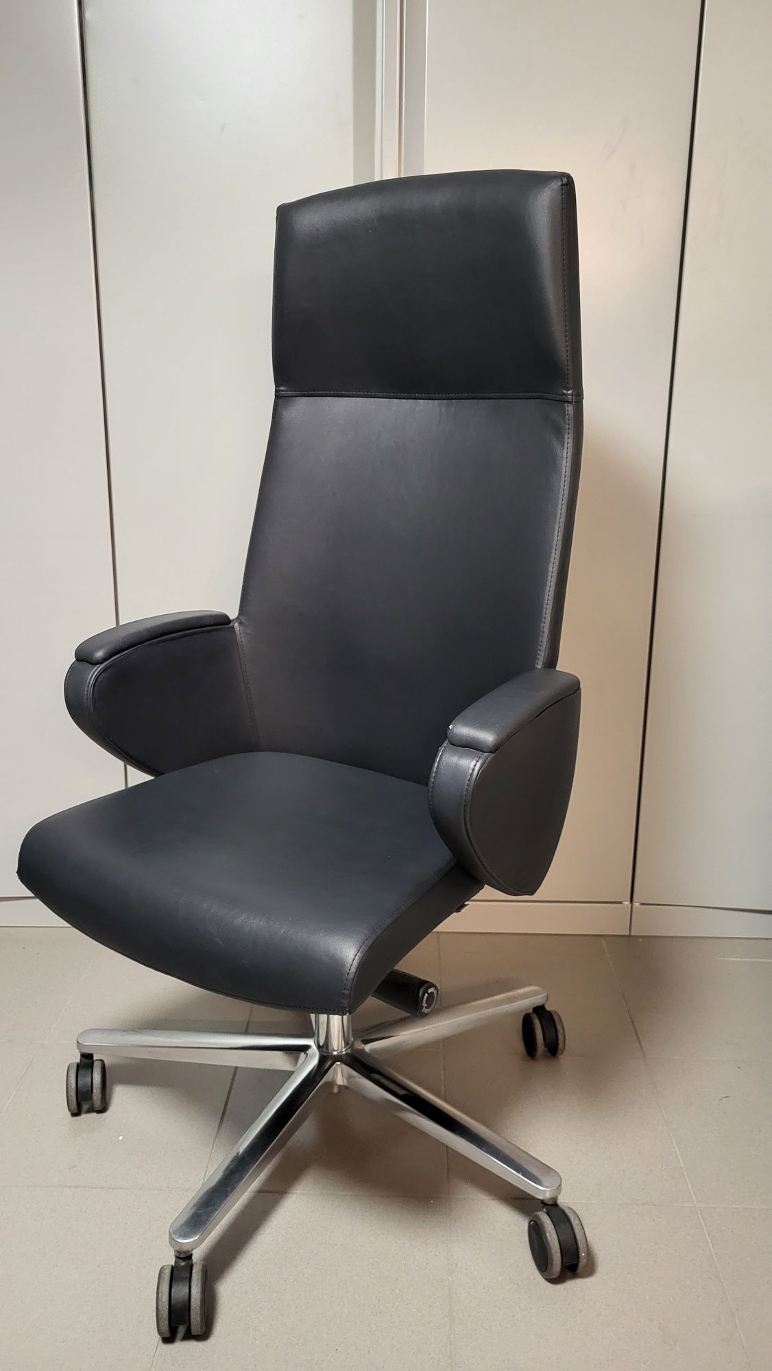 Fotel biurowy menadżerski Profim Format 10SL
