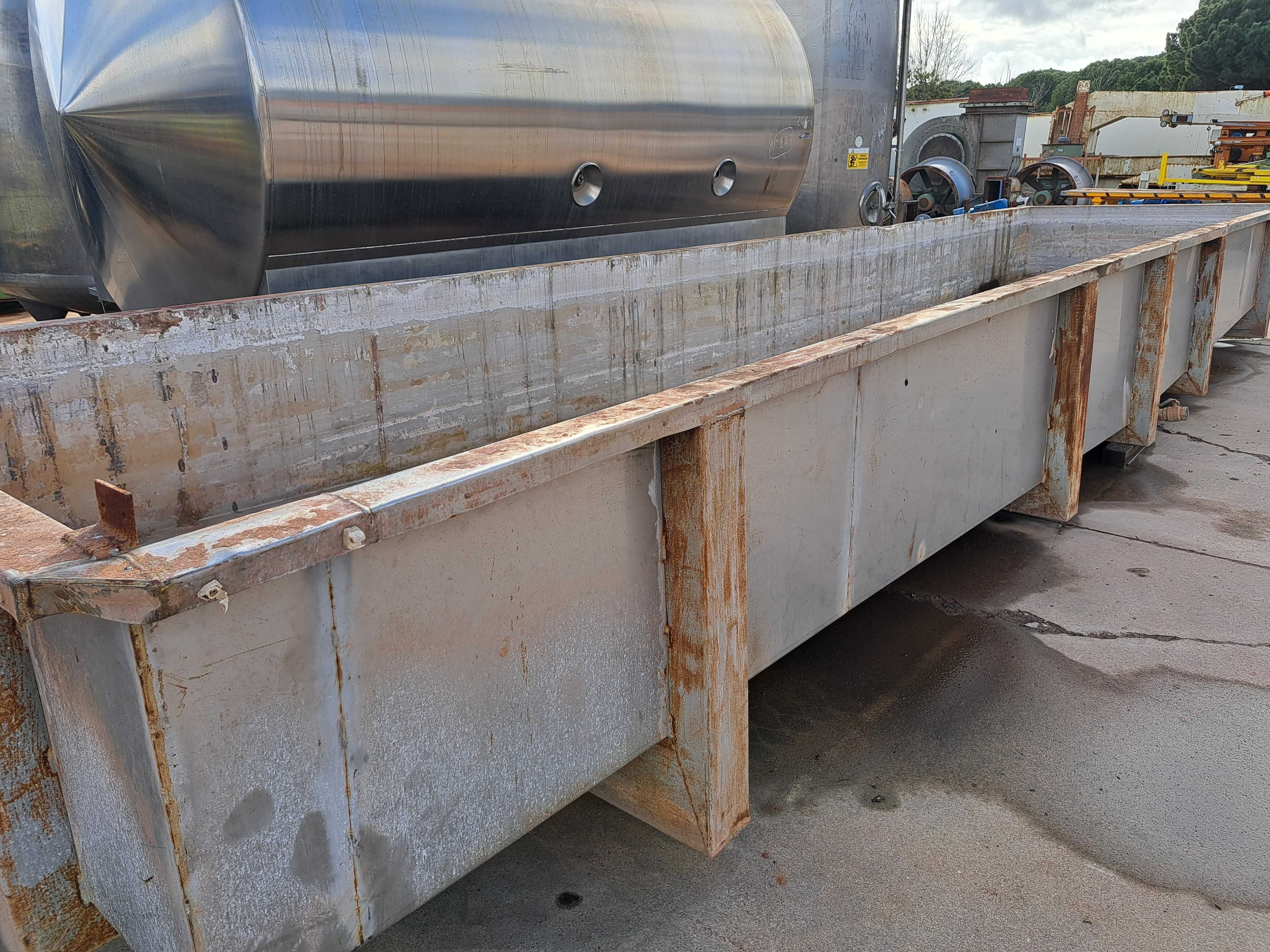 Tanque / Piscina de inox 9,5X2,15 metros