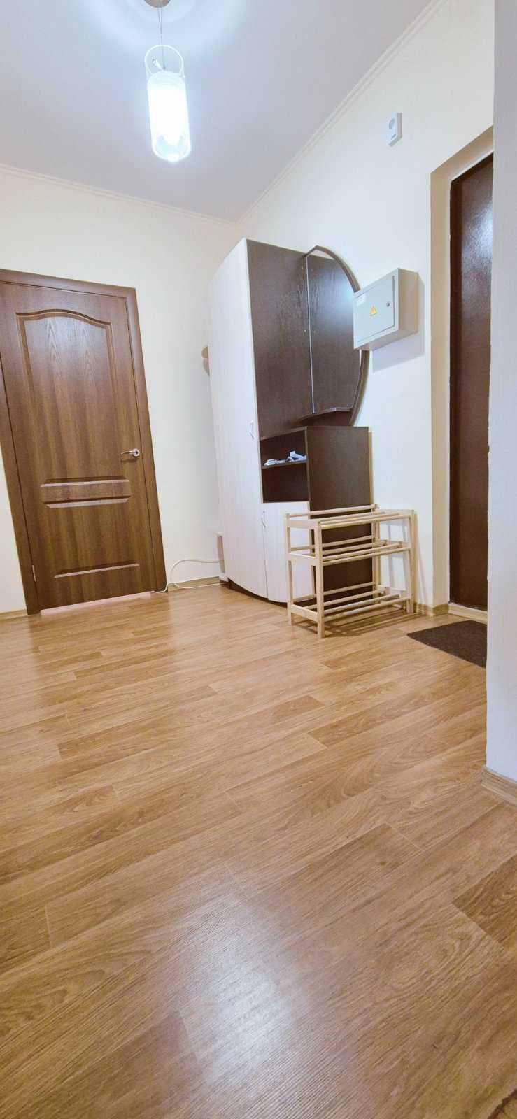 Світла двокімнатна квартира метро Осокорки ЖМ Патріотика