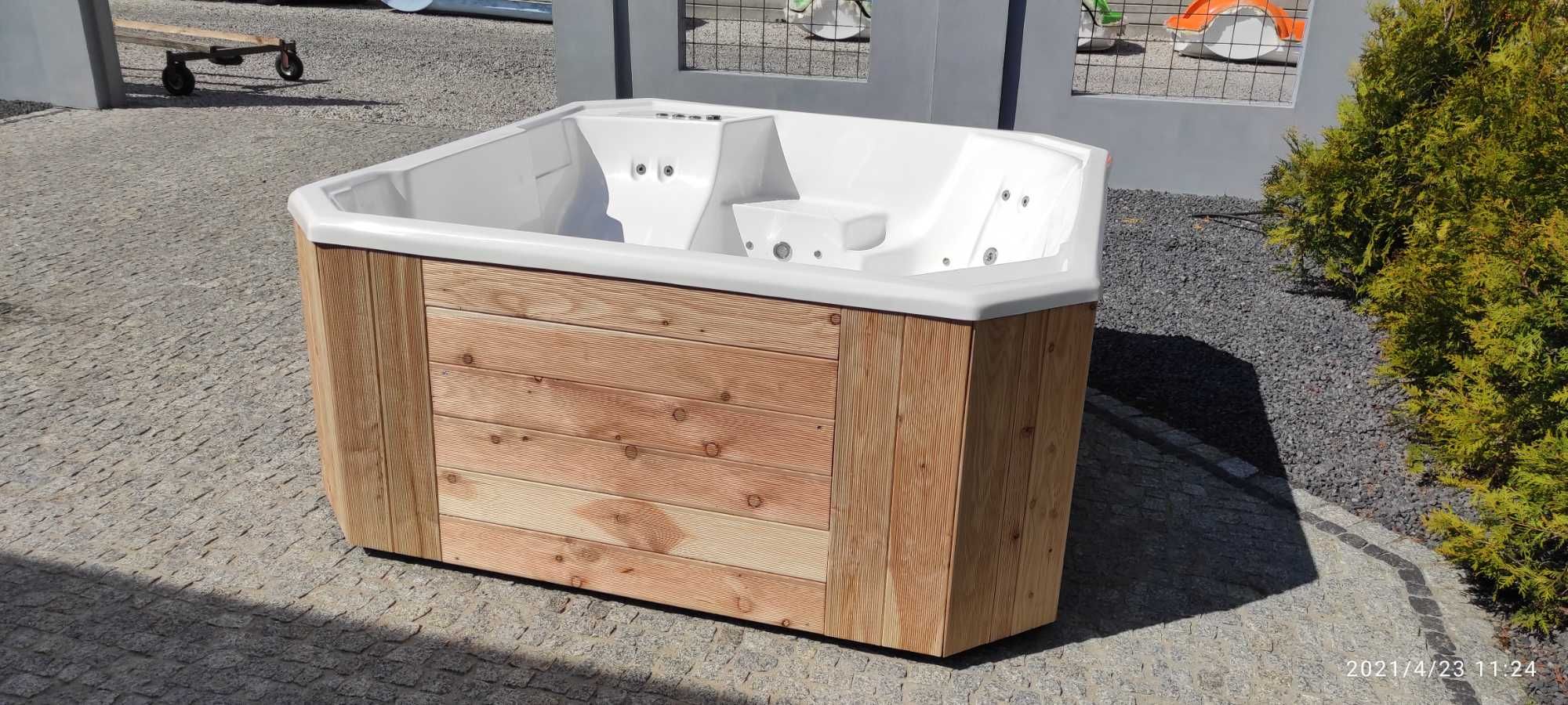 SPA ogrodowe jacuzzi taras działka hydromasaż 230V