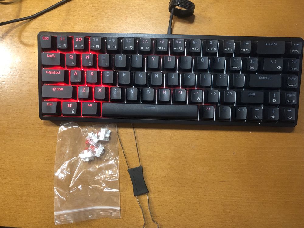 Klawiatura RK68 red Royal Kludge uszkodzona