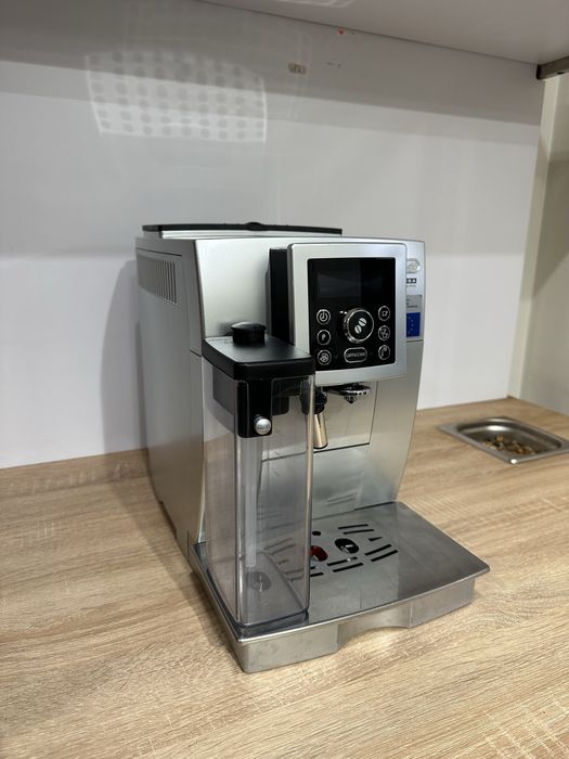 Кавомашина DeLonghi Cappuccino ECAM23