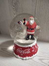 Сувенірна новорічна декоративна снігова куля.