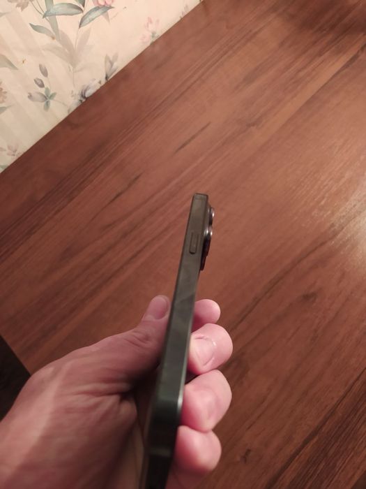 iPhone 15 pro 512 g