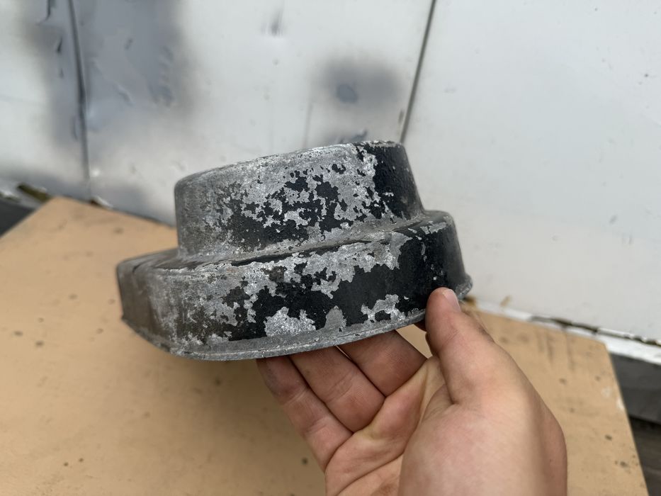 Pokrywa dekiel osłona zapłonu silnika prawa MZ ETZ 250, 251 wysyłka