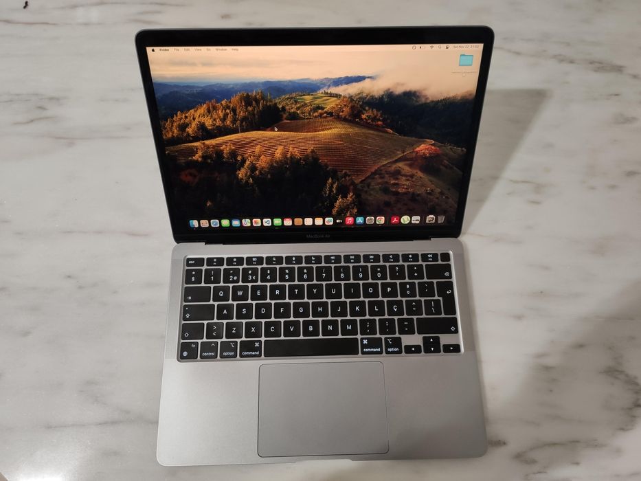 MacBook Air M1 13" 8gb 256gb em excelente estado