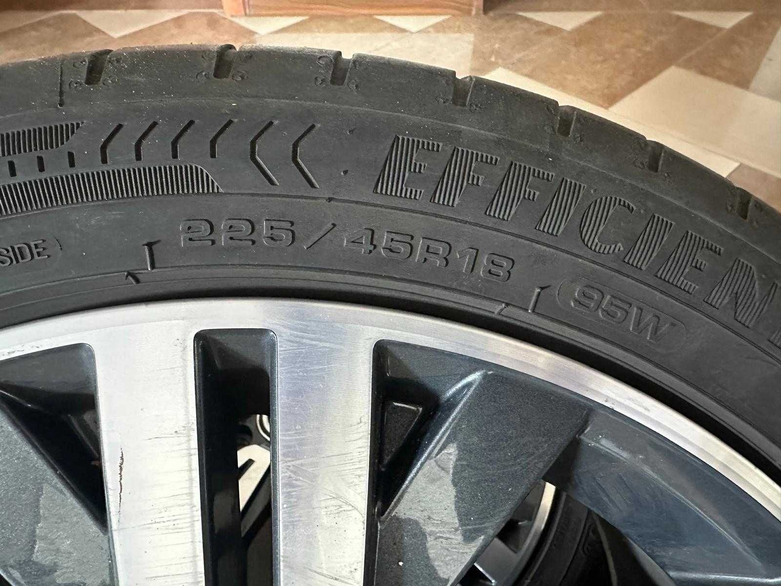 Komplet kół VOLKSWAGEN R18, 225/45R18