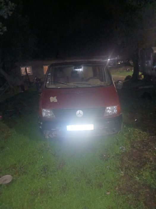 Mercedes vito 108 vendo ou troco por uma passat 110cv em carrinha