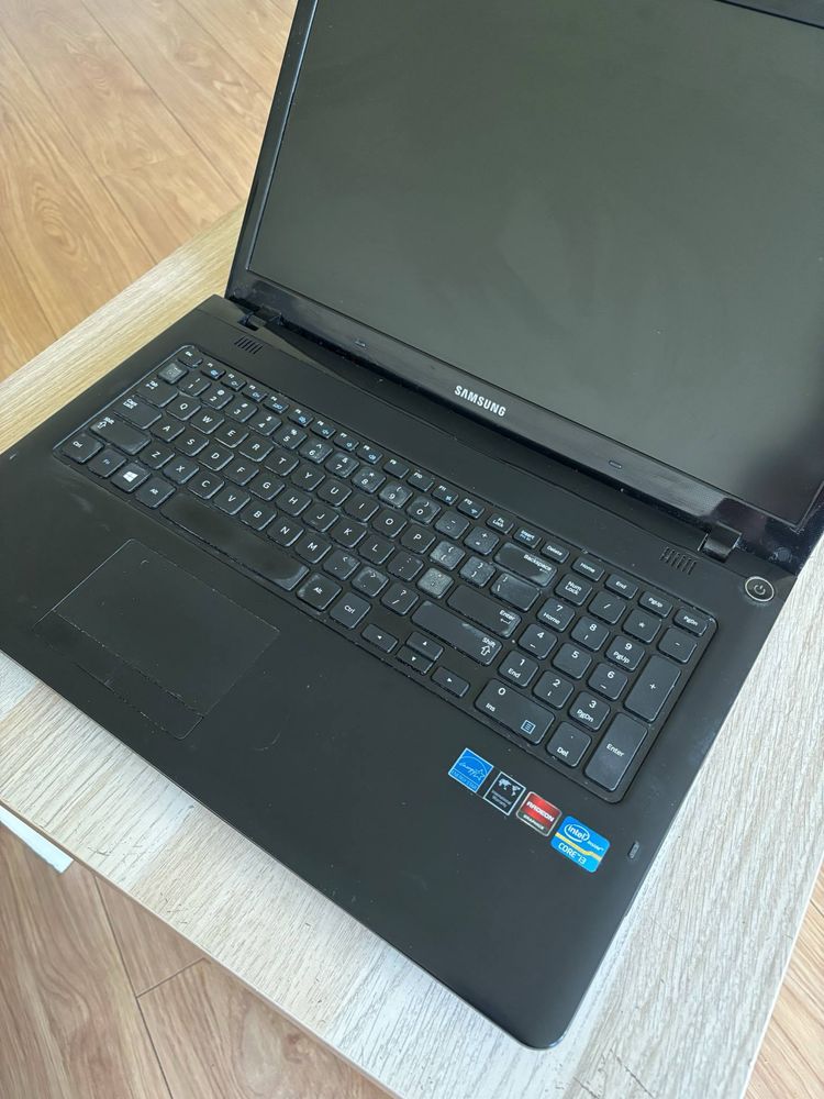 Lamptop samsung NP350E7C-S08PL