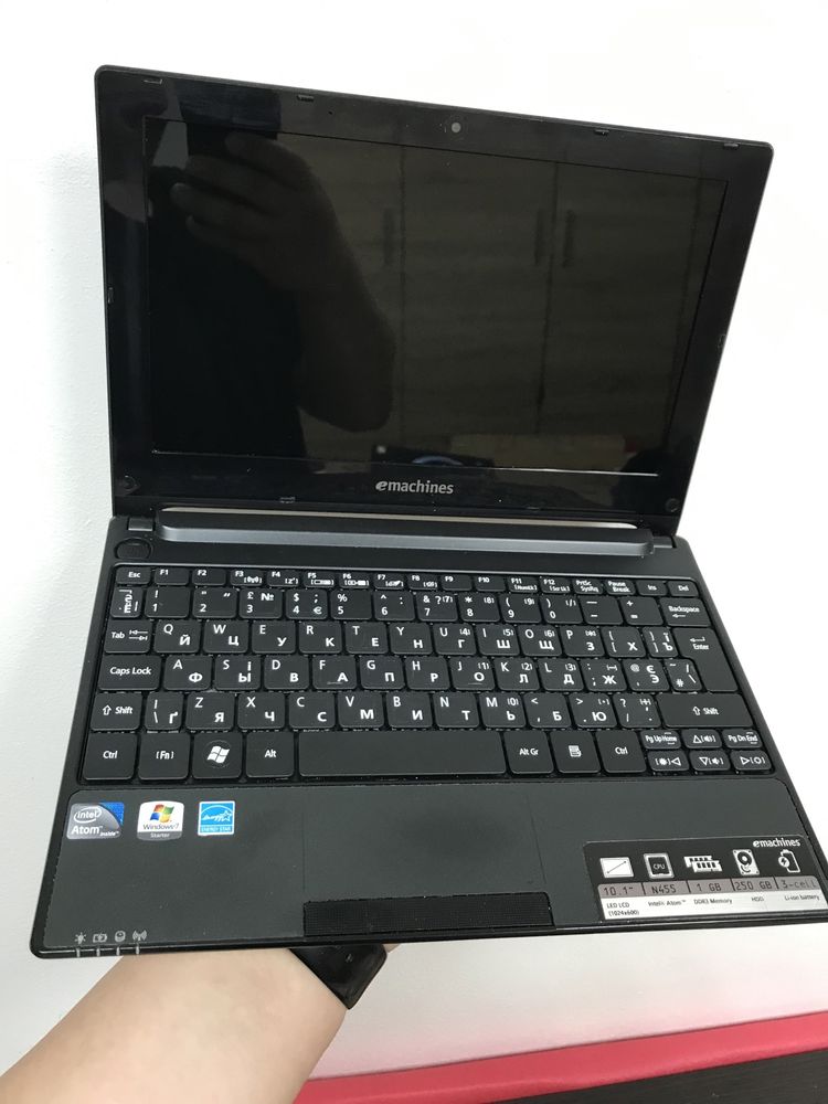 Нетбук Emachines 355
