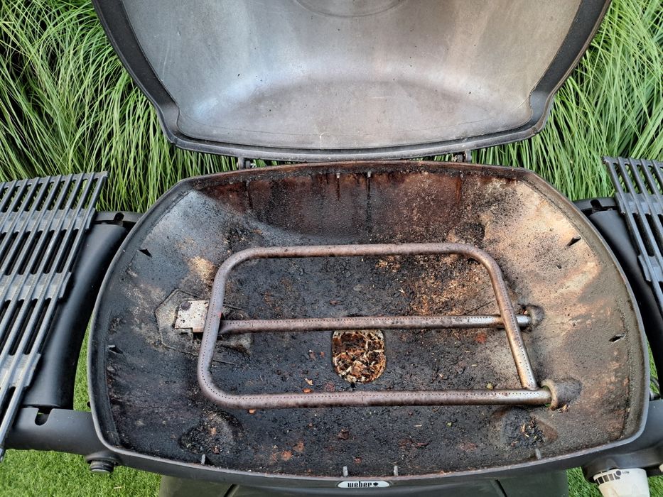 Grill gazowy weber q3200