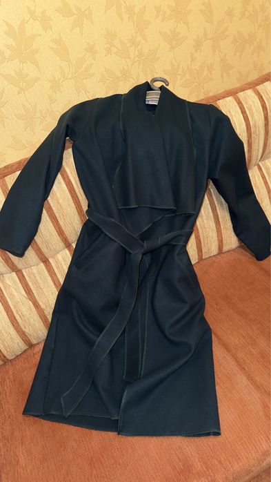 Пальто в ідеальному стані