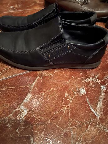 Чорні туфлі