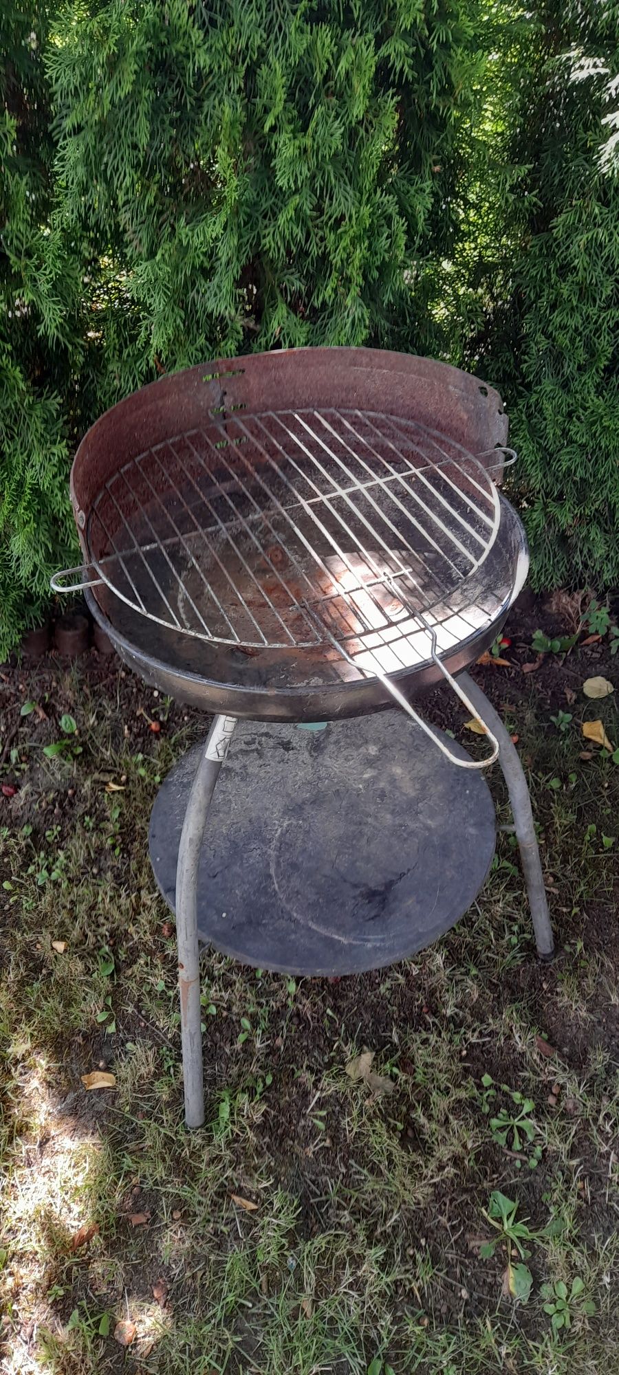 Grill tradycyjny na węgiel drzewny