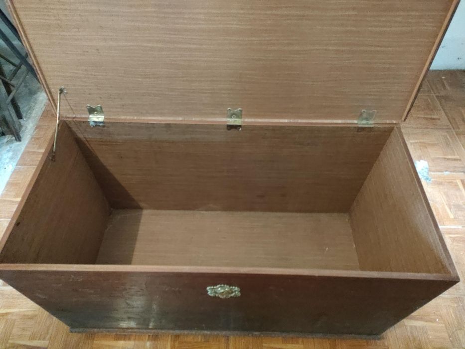 Arca / Baú em madeira trabalhada 50 €