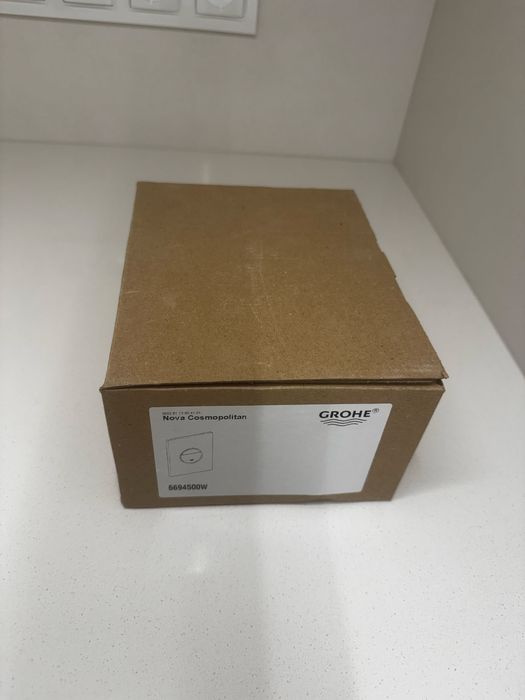 GROHE Nova Cosmopolitan przycisk spłukujący do WC, chrom