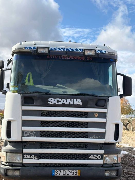 Scania com grua e basculante