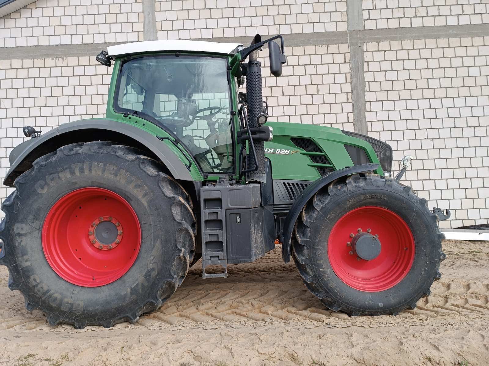 Ciagnik fendt 826 jak nowy tylko 4300 godzin