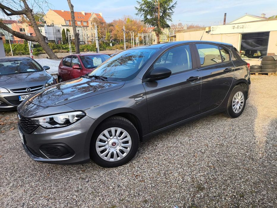 Fiat Tipo pierwszy właściciel bezwypadkowy serwisowany tylko 25000 tyś.km.