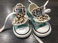 Trampki Converse r.19 mietowe