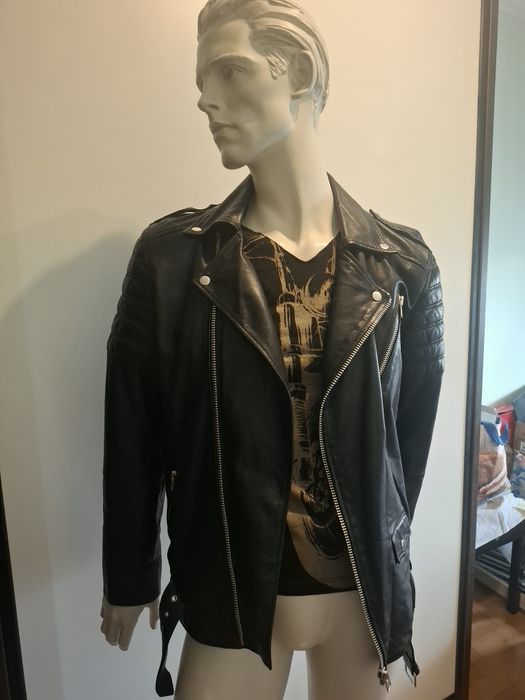 Blusão em pele tamanho L alta qualidade
