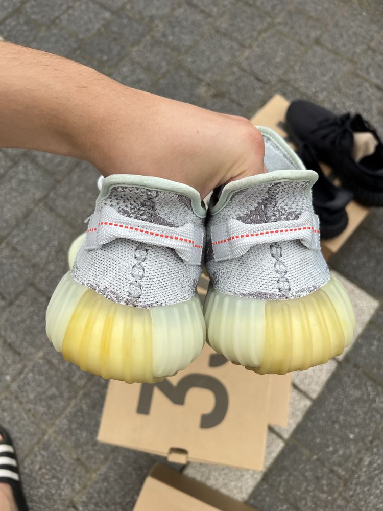 Adidas Yeezy Boost 350 V2 Blue Tint sneakersy niskie szare 46