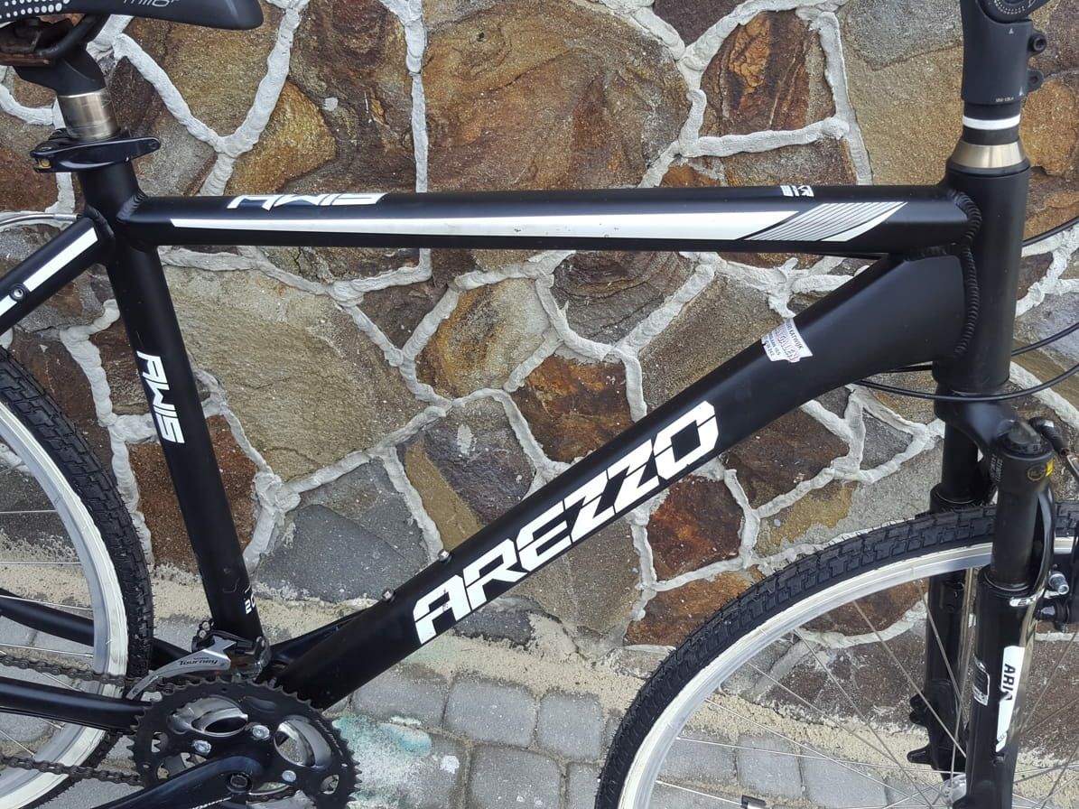 Алюмінієвий дорожній велосипед бу з Європи Arezzo 28 G5