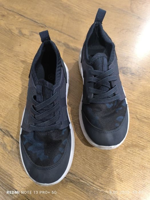 Buty sportowe dla chłopca r.30