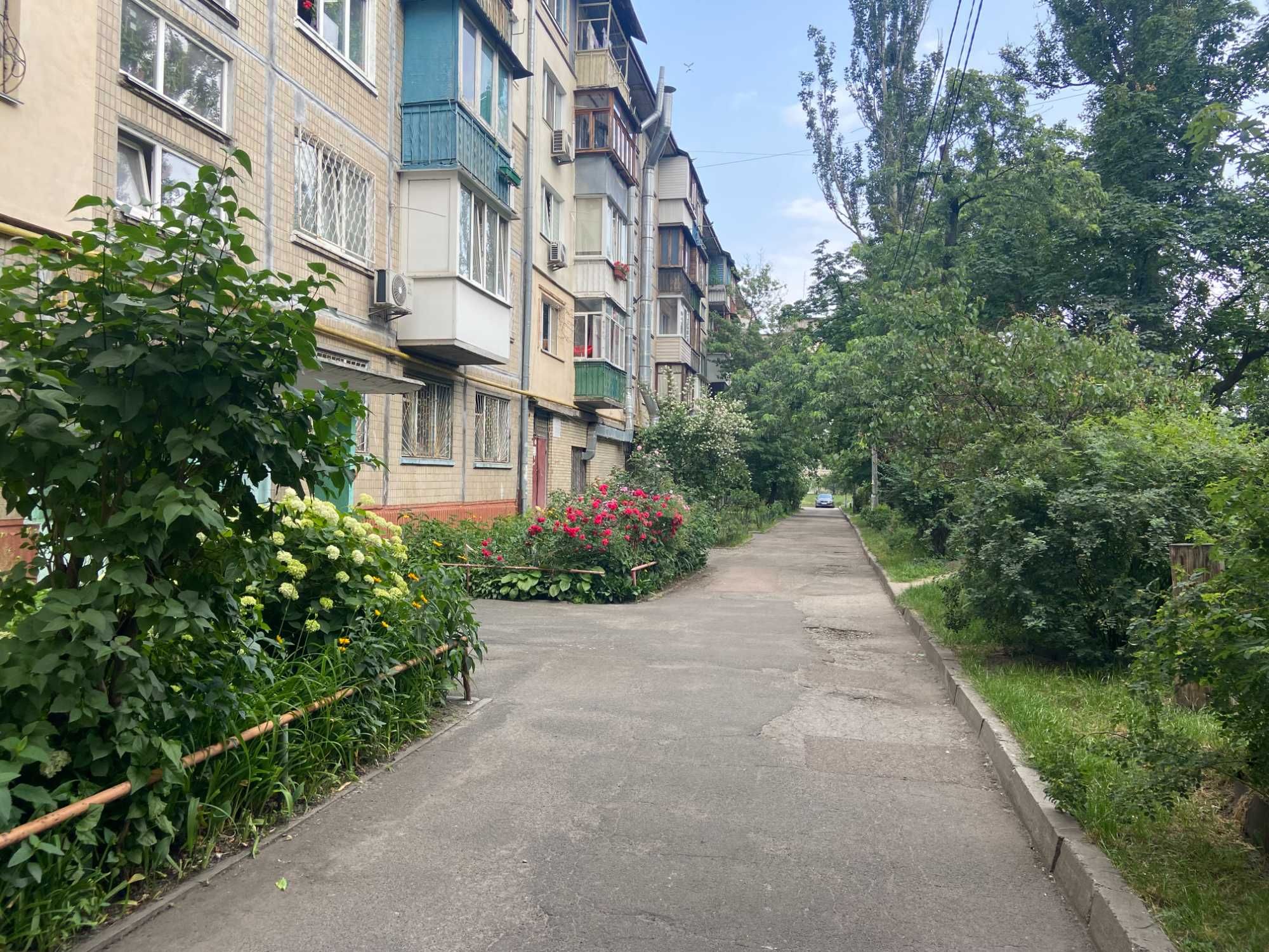 оренда 2кім кв-ри Воскресенський проспект(Перова) 15 4/5пов 48/28/7