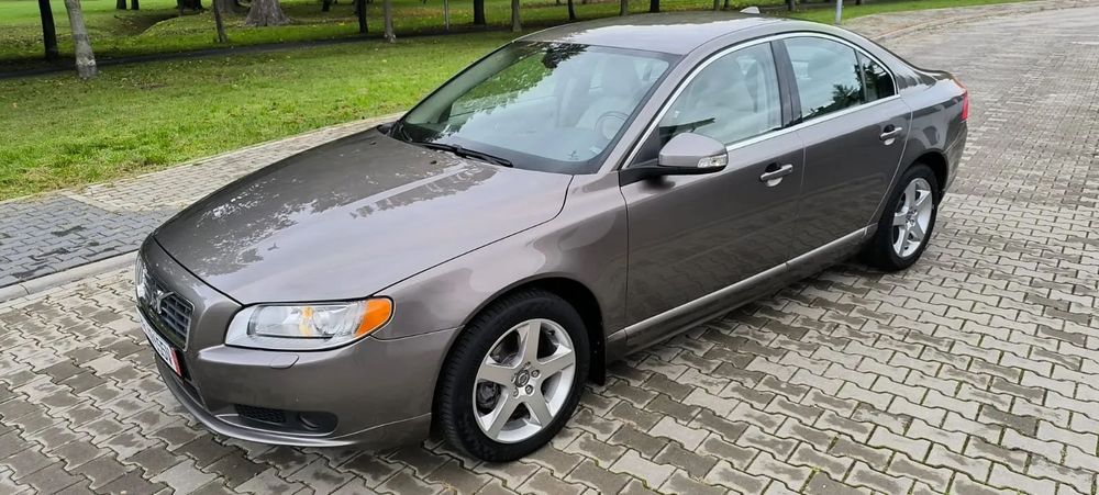 Volvo S Benzyna 200Km Wersja Exsluziw Automat Stan Perfekcyjny