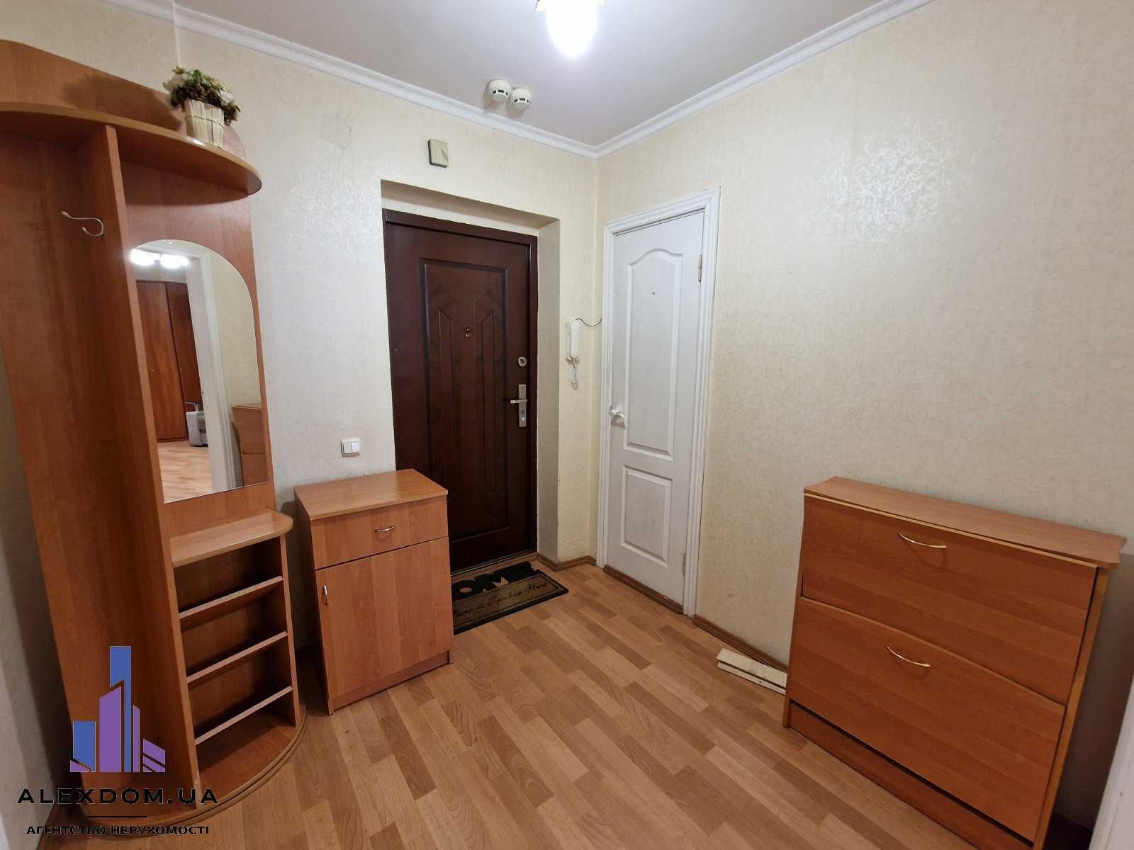 Продається 1-к кв, 44м2, проспект Червоної Калини 68, Троєщина