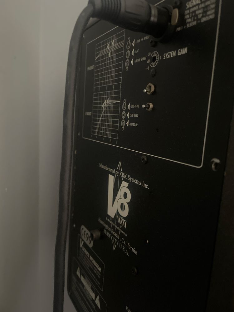 KRK V8 monitor odsłuchowy odsłuch profesjonalny