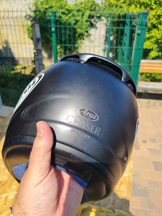 Мотошолом Arai Chaser