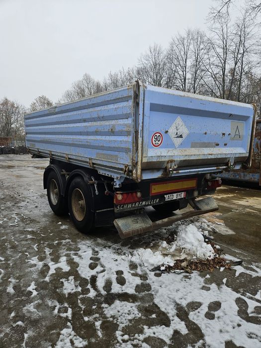 Przyczepa Schwarzmuller
