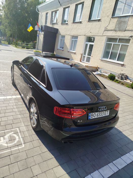 Audi A4 B8 Quattro 2.0 TFSI 2011 року