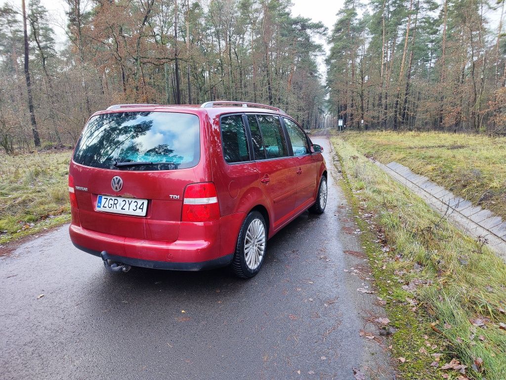 Volkswagen Touran 2.0 TDI 140KM BKD