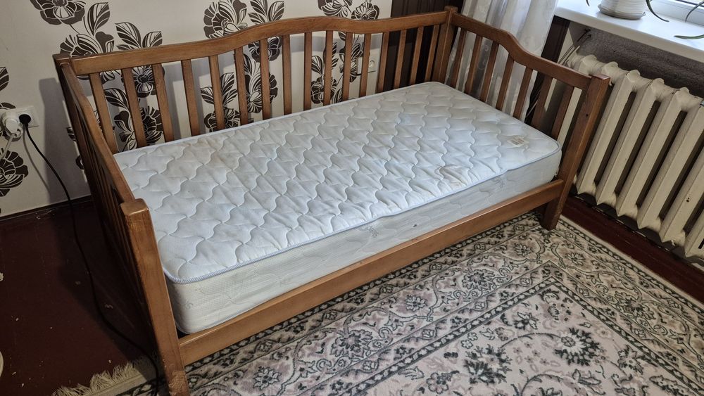 Дитяче ліжко, лідером для дитини