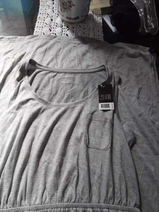 Vestido,cinza com etiqueta