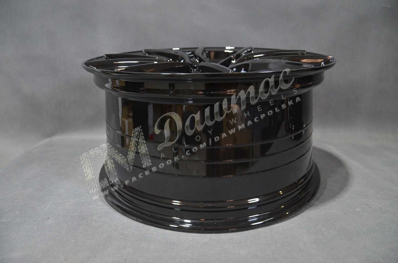 Felgi DM32 18" 9J ET35 5x112 Gloss Black