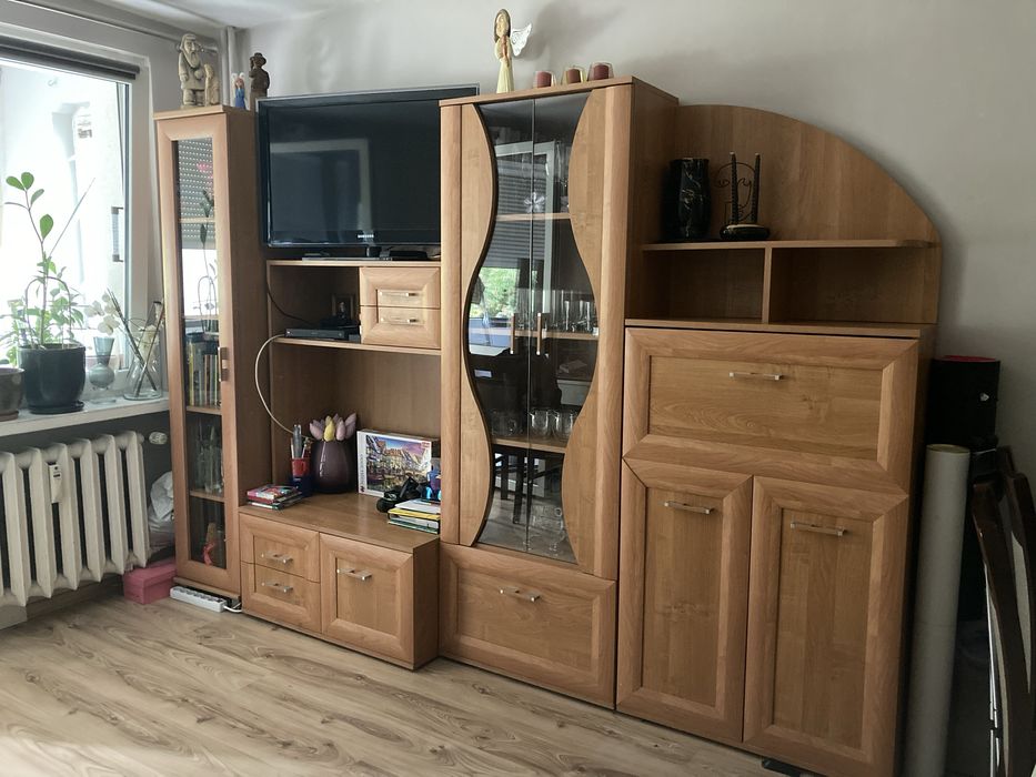 Zestaw mebli rtv/witryna/słupek/barek