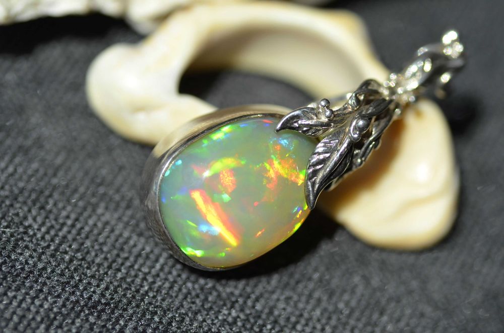 duża zawieszka/wisior z nat. szlach. opalem welo