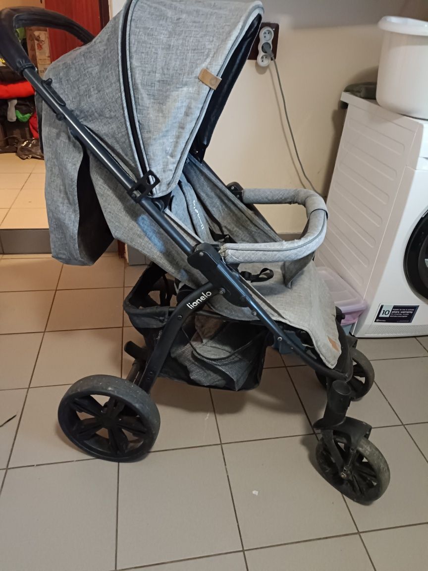 Wózek spacerowy lionelo