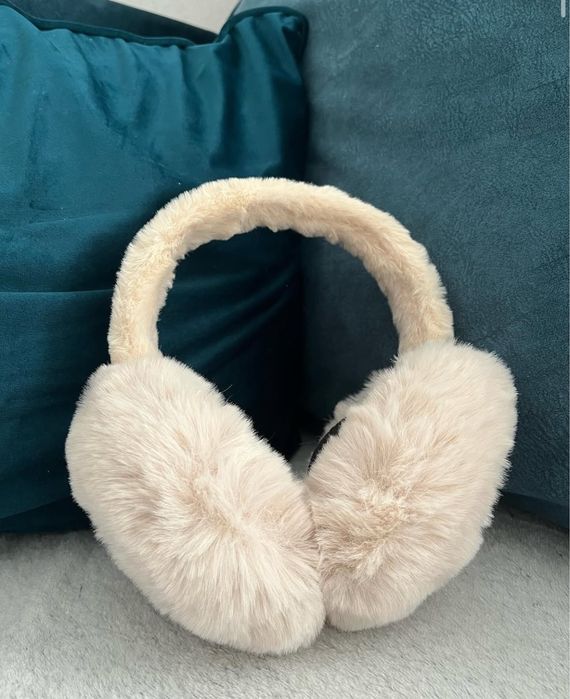 Теплі зимові жіночі навушники