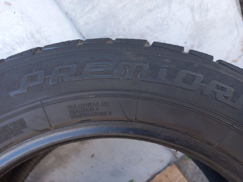 Резина 195-60-15.